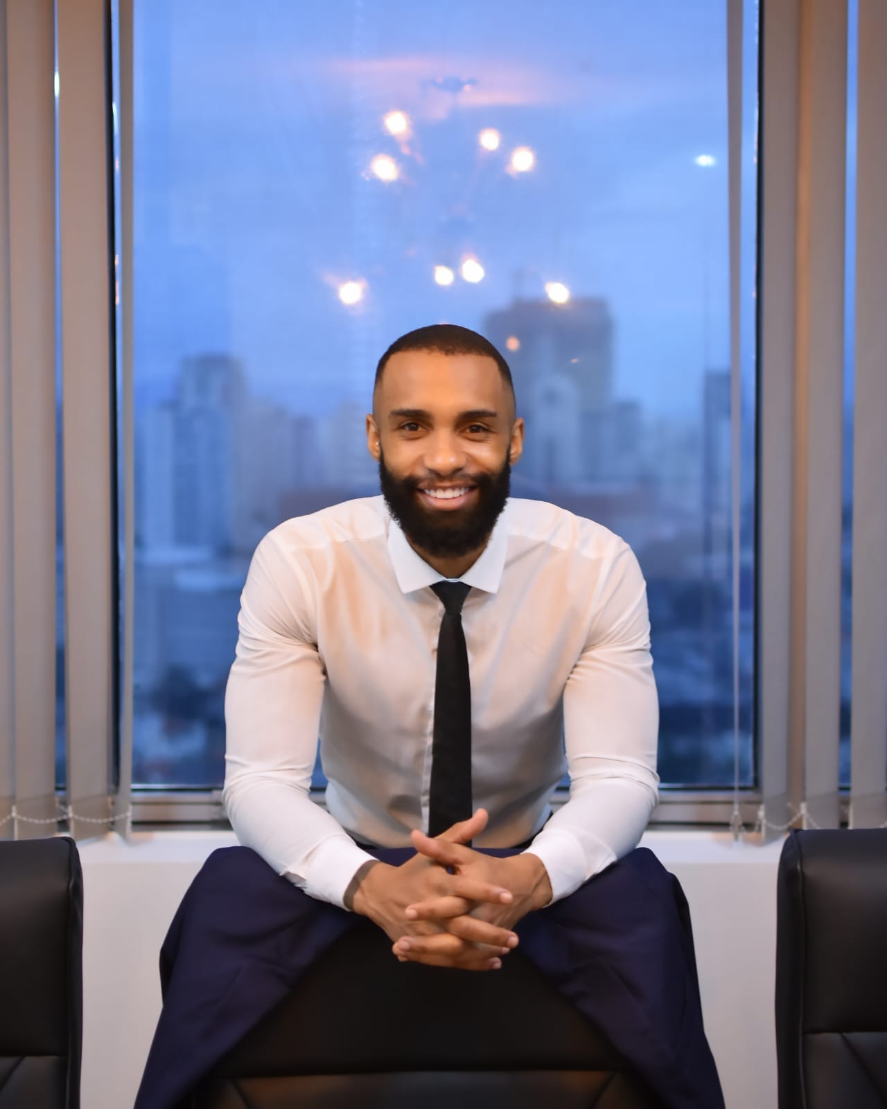 Dr. Natanael Castro